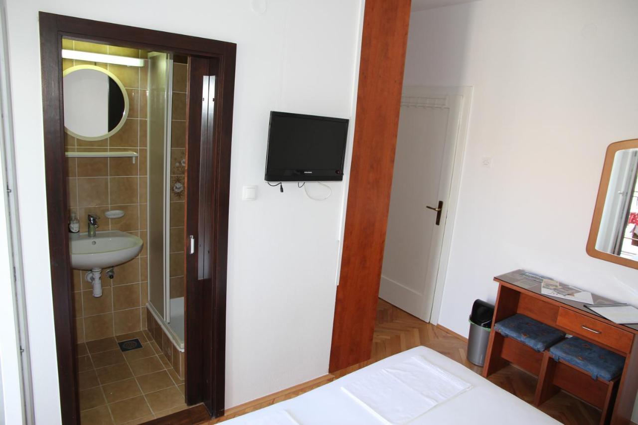 Obradovic Rooms & Apartments 马卡尔斯卡 外观 照片