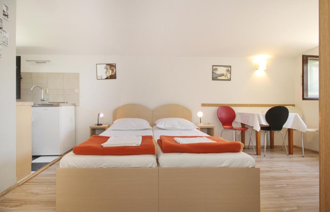 Obradovic Rooms & Apartments 马卡尔斯卡 外观 照片