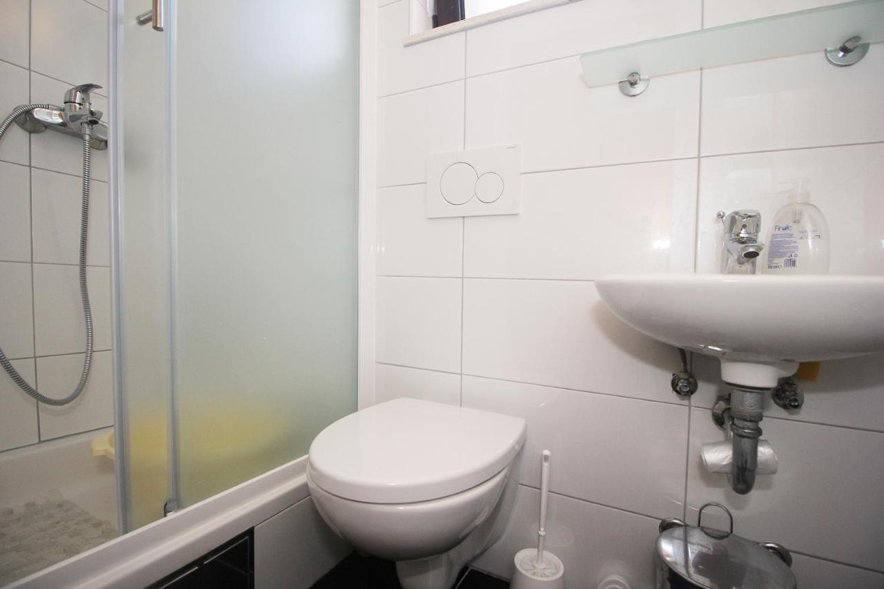 Obradovic Rooms & Apartments 马卡尔斯卡 外观 照片
